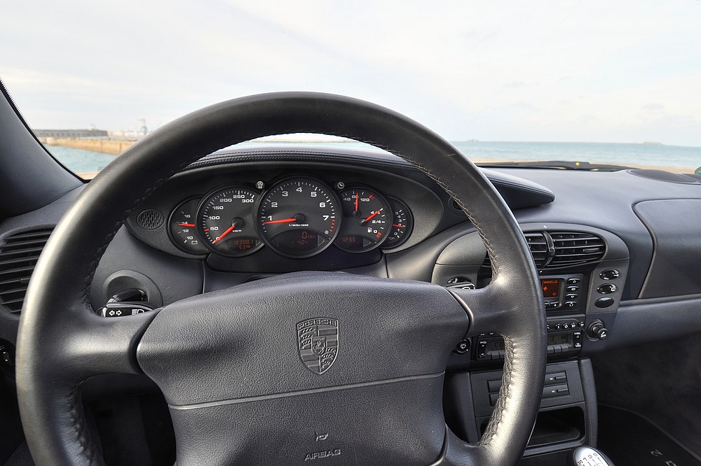 Porsche 911 / 996 3.4L Carrera - 1998 2k9j